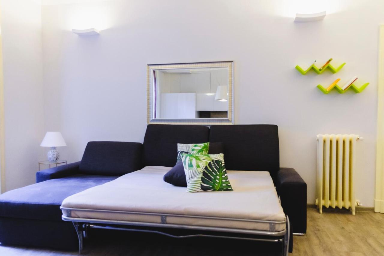 Guesthost - Book Now! Corso Buenos Aires & Loreto M1 Apartment — Photos 1